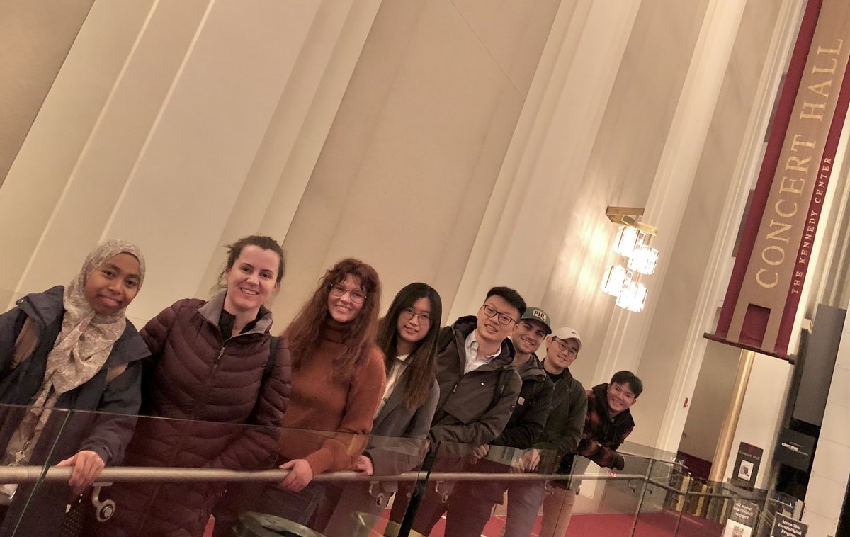 Congrats to Ashley and Haorong on passing their PhD candidacy exams! And welcome new PhD students Atiqah and Noah, and postdoc Gwangbin joining the lab! A celebration group trip to the Kennedy Center🥳