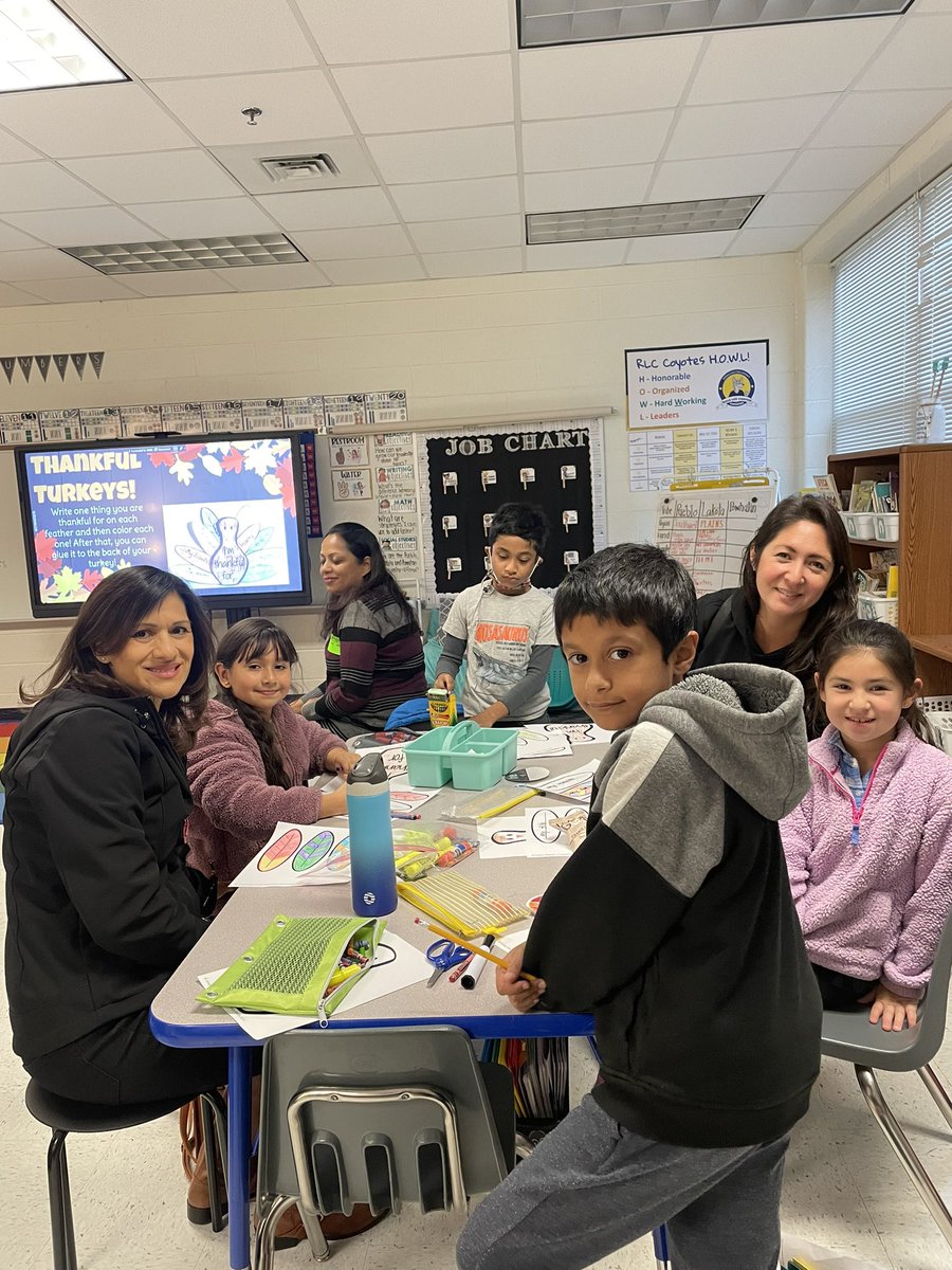 MsNarkevic's tweet photo. We LOVED having so many parents come in today to help us create our Thankful Turkeys! #AmericanEducationWeek @RLCPrincipal https://t.co/0tcaOkg1Zl
