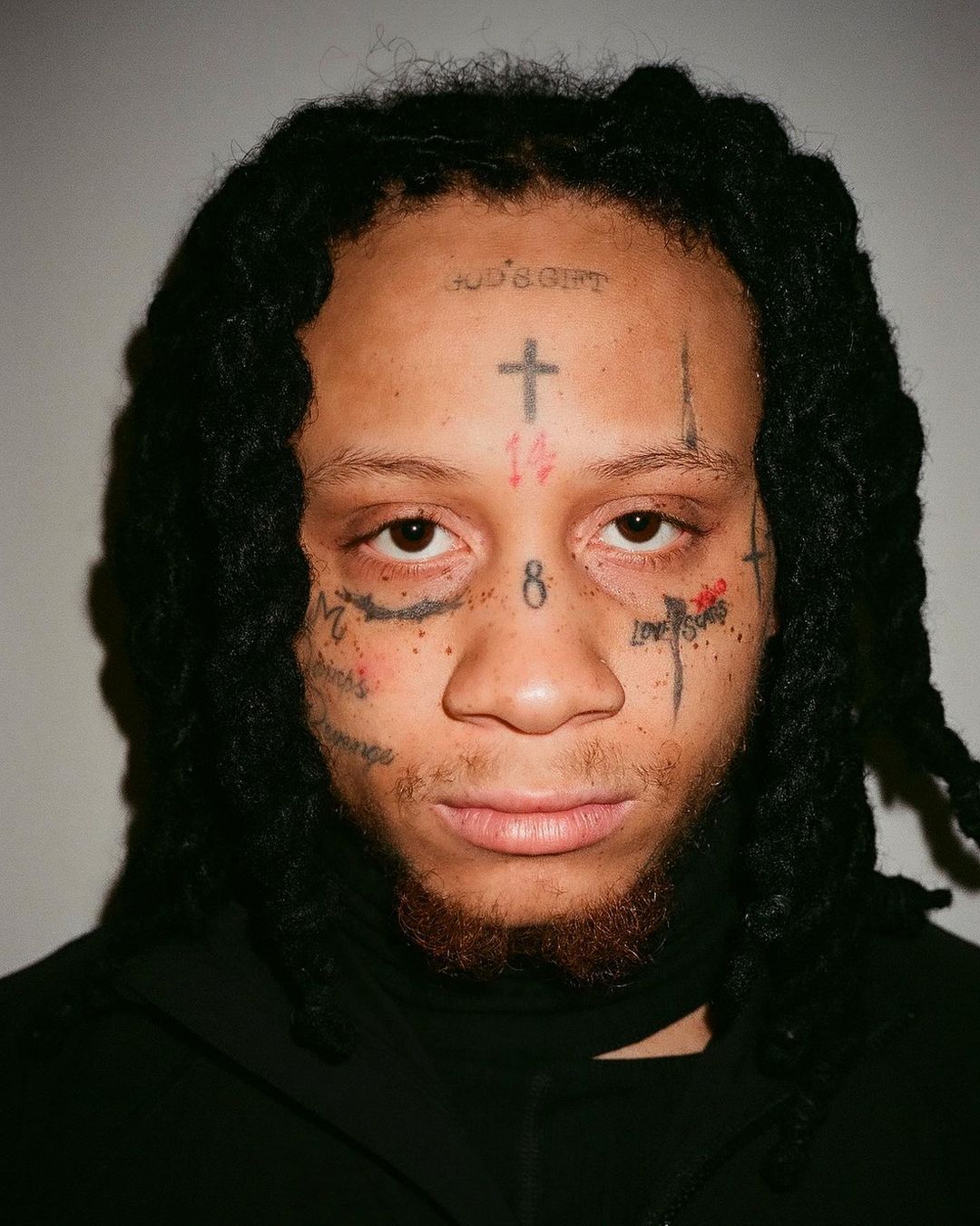 Trippie Redd on X: “She say I’m Gloden 🦅 baby ima paper chaser 