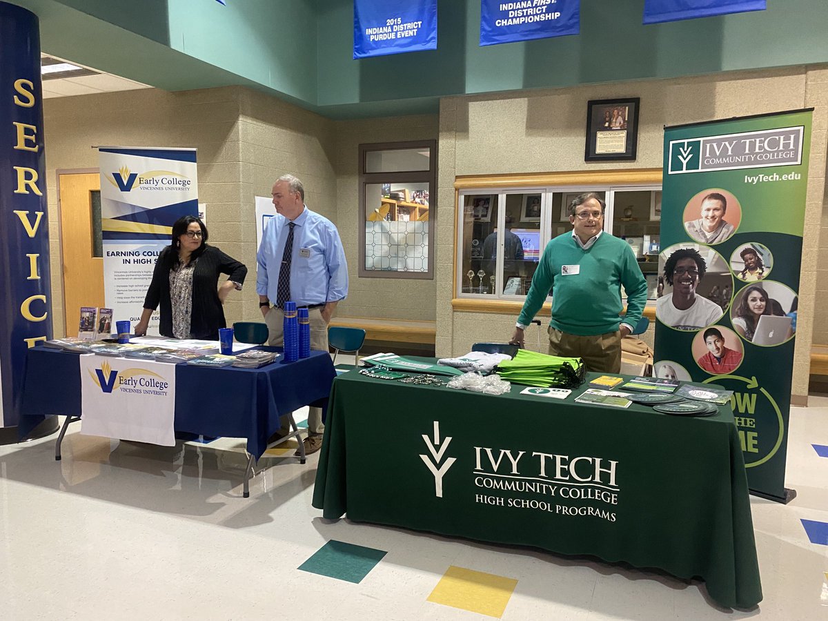 Thank you to all of our partners for joining us this evening for ⁦@MCiTech⁩ open house! ⁦@RepublicAirways⁩ ⁦@IvyTechCC⁩ ⁦@VincennesU⁩ ⁦@FlyWithLIFT⁩