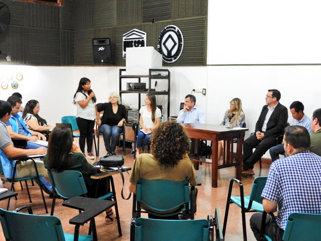 oviedo_luis's tweet photo. Iguazú 
Instituto Superior "Karaí Correa"
"Tecnicatura Superior en Turismo con Orientación en Turismo Comunitario Indígena"
Foro con el sector Socioproductivo
@herrerayflia
@passalacquaok 
@cjdechat 
@grillo141 
@fabianchilipank
@jalbertogalarza 
@AnibalArroyos 
@ADOMIS_Misiones https://t.co/SKOzyJxcgA