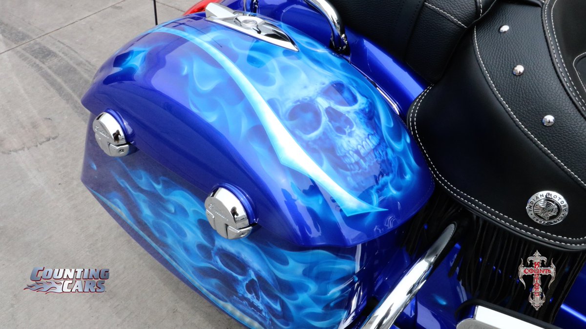 CountsKustoms's tweet photo. The amazing quality of paint jobs coming out of Count’s Kustoms knows no bounds! This blue beauty is a ‘17 Chieftan, and you’ll turn your skull if you see it coming down the road! #history #lasvegas #countskustoms #countingcars #chieftan https://t.co/RwWOVfEPKi