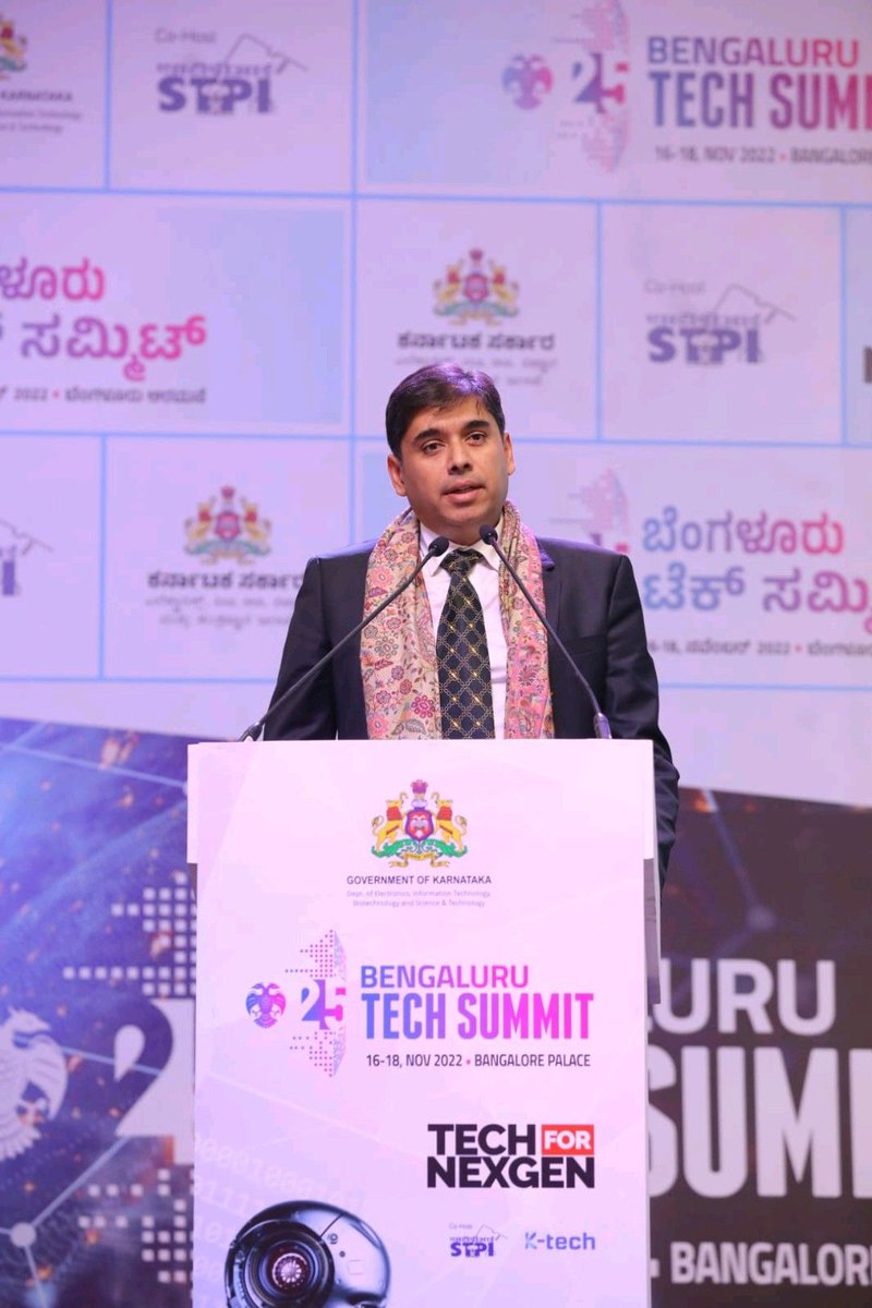 For the last 20 years, the world's reliance on software has hit an all time high. In the next 10, India will be the one innovating and producing all of it. Proud to have represented the startup ecosystem at #BangaloreTechSummit 🇮🇳 @narendramodi @BSBommai @drashwathcn #BTS2022