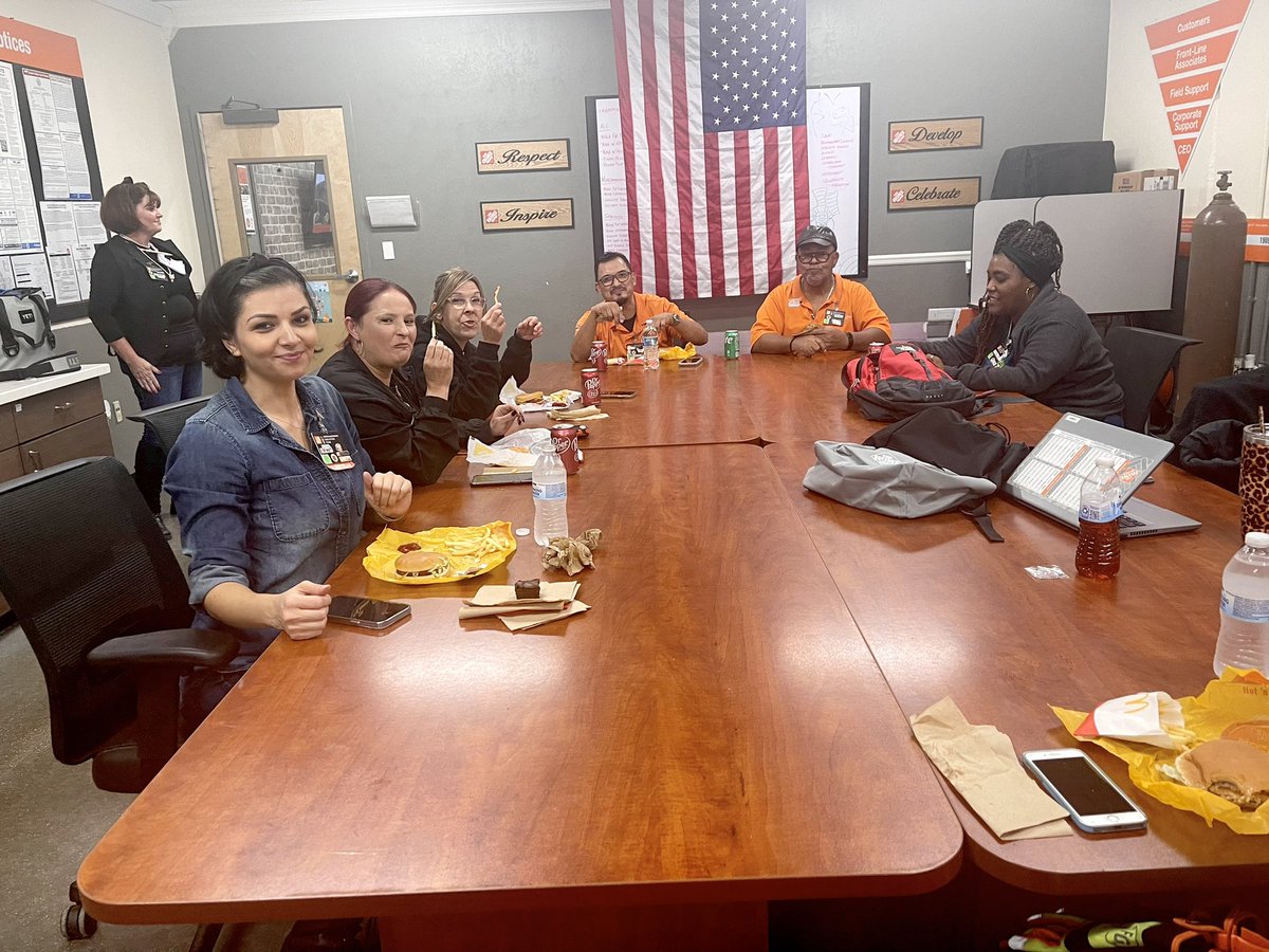 Heather Hays Met Sup 534 tweet media