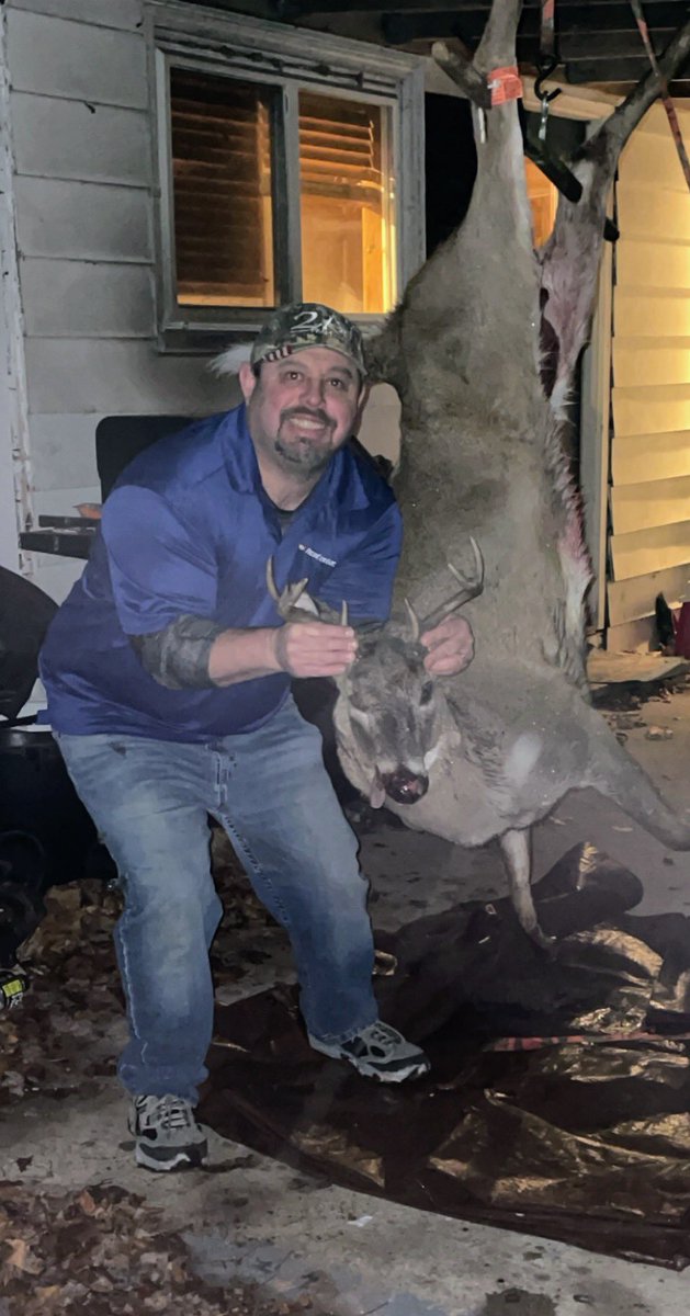 ACrazyCatLady86's tweet photo. My hubby @JIllig1979 bagged a nice Buck opening day! Thank you for always providing for us my love! #nicebuck #mysexyhunter ππππππ https://t.co/7XaPJ0NS6P