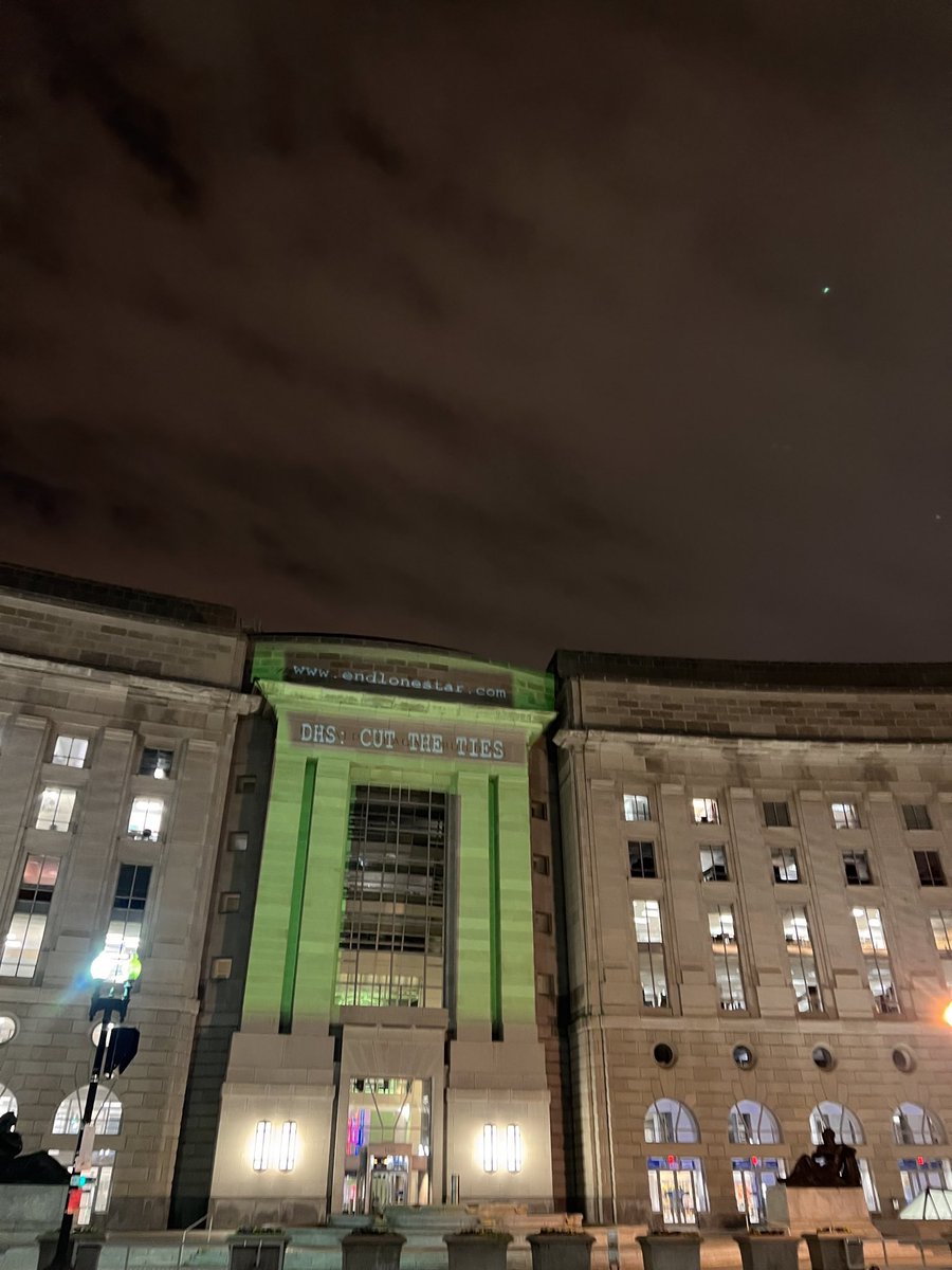 the_ILRC's tweet image. Happening NOW: @NeverAgainActn spearheads our #EndOLS and #CutTheTies closing day of action with a projection over @CBP offices in Washington, D.C. demanding @DHSgov @CBP and @POTUS CUT THE TIES with Operation Lone Star and END the funding + collusion 
🚨NOW 🚨