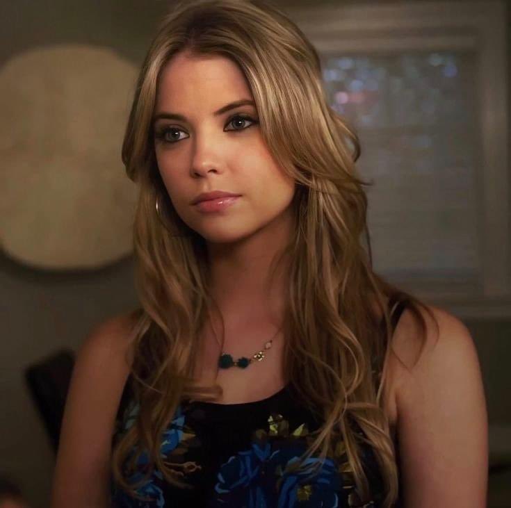 pllfanshh1's tweet photo. personajes que volvieron con su ex: https://t.co/y9KiApByrx