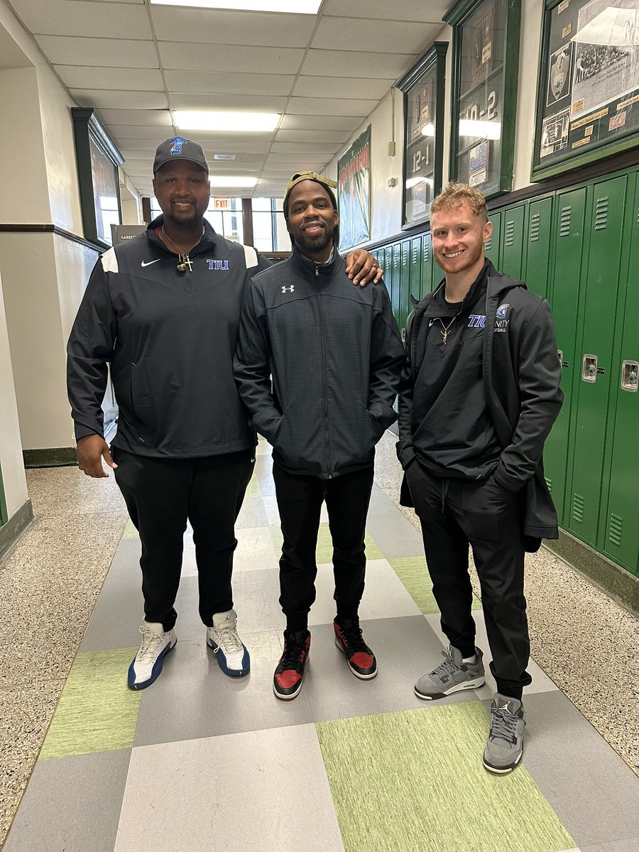 Big thanks too <a href="/KJOTISSR/">Keith Otis</a> &amp; <a href="/mylifeisjake/">JAKE WILLIAMS</a> from TRINITY for stopping By today!
#PlayFast 🐎