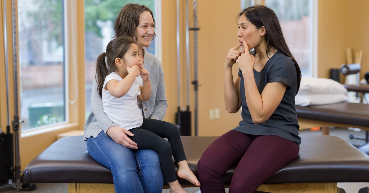 A new paper from <a href="/MCRI_SpeechLang/">MCRI - Translational Centre for Speech Disorders</a>, published in <a href="/JMG_BMJ/">JMG</a>, has identified #FOXP2 as the primary gene to cause a severe speech disorder- childhood apraxia of speech (CAS). 1/5
Read the paper here ➡️ jmg.bmj.com/content/early/…
#childhoodapraxiaofspeech #speechdisorder