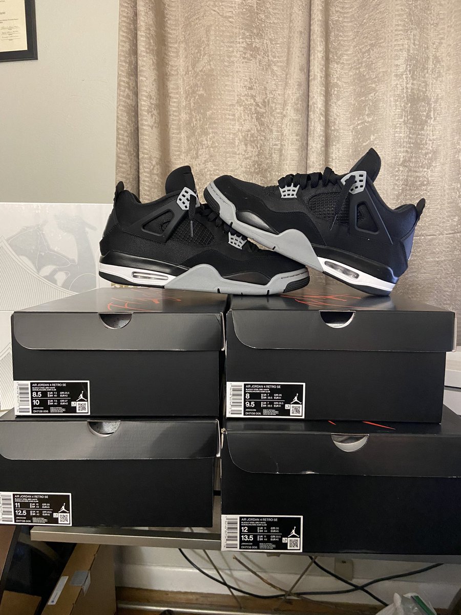 cccooks1's tweet photo. @AMNotify Am makes it too easy! Got my personal pair, these 4 extra while selling two on goat and 1 to a fellow am member!! @AMNotify makes everything easier!! https://t.co/dty7DRVPiH