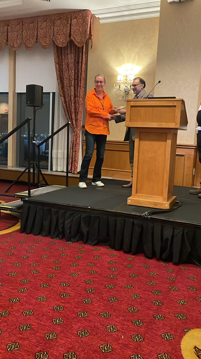 CWSS_SCM's tweet photo. Next is the 2022 Fellow of the Canadian Society of agronomy. This years winner is Dr Helen Booker from @plantagguelph https://t.co/JFXx4DQZ2Y