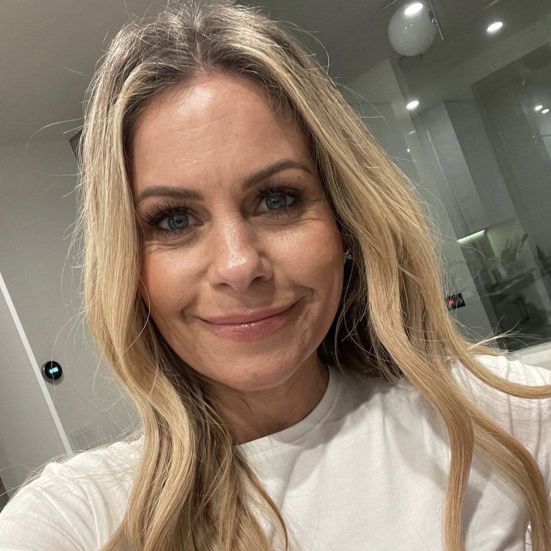 pop-crave-on-twitter-candace-cameron-bure-responds-to-backlash-over