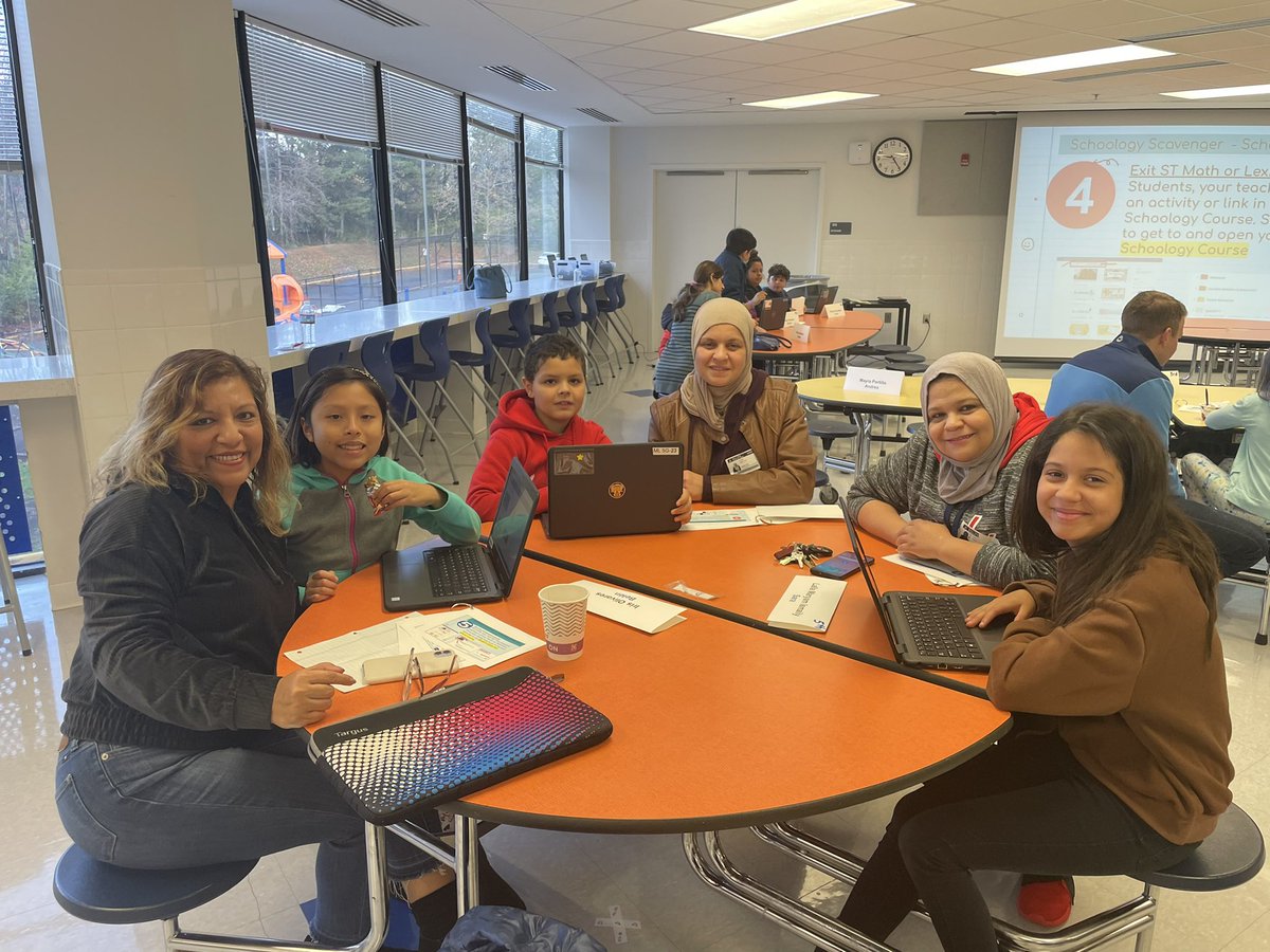 BaileysES_FCPS's tweet photo. We had a great parent coffee this morning where parents learned about digital tools with their #BUpper students 🐯 https://t.co/Q4tcFycnMl