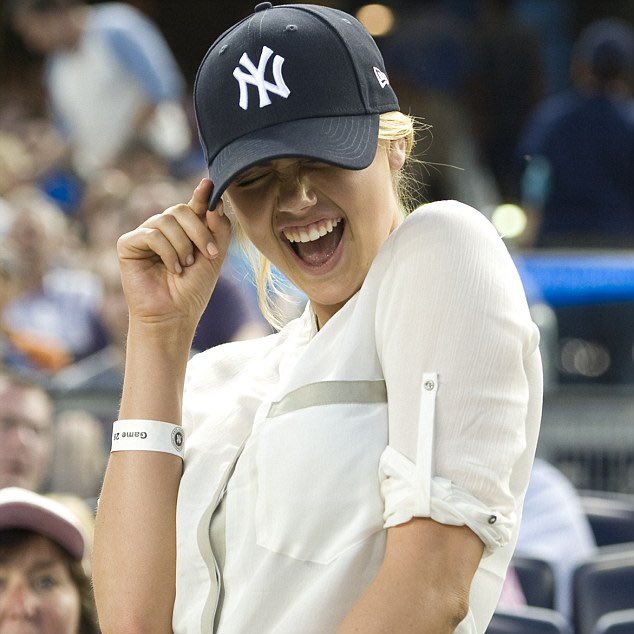Taylor Swift won’t buy Yankees tickets again until Hal steps up: “Taylor’s camp informed the front office she isn’t renewing her season plan until significant changes are made,” sources say. “We’re hearing this cut Hal Steinbrenner deep. He and Swift had bonded over the years.”