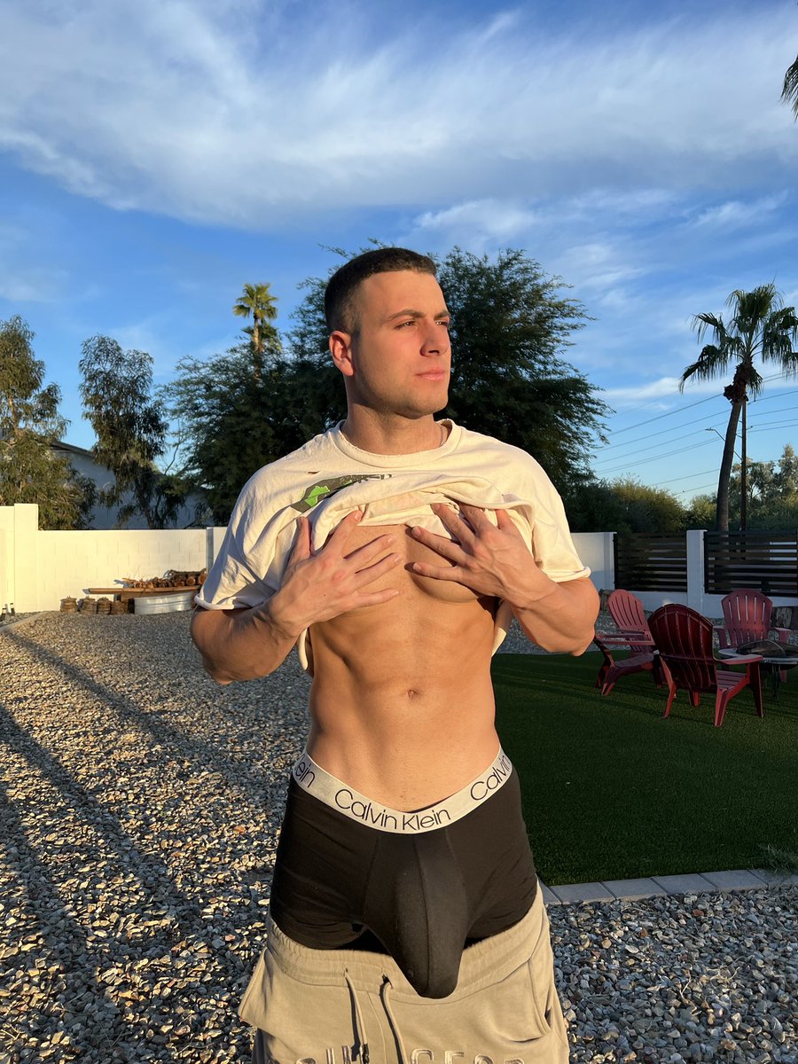 Shreds on Twitter: "RT @ShredsOnfire: Showing off to my neighbors after