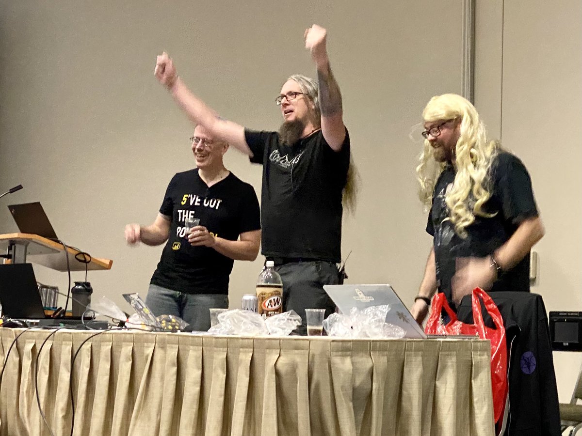 DataMechanic's tweet photo. The German contingent at #BIPowerHour 

#PassDataCommumitySummit https://t.co/U2mcFPs3ph
