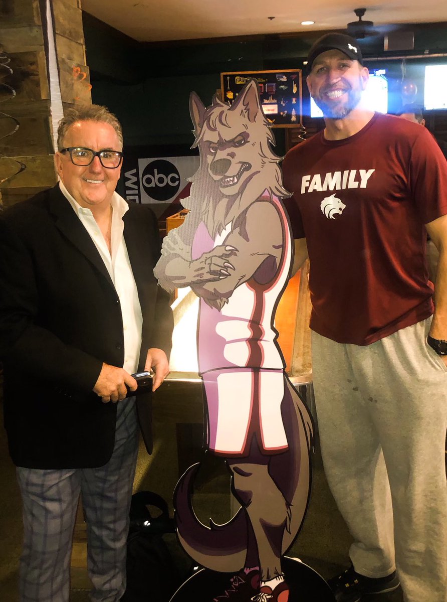 KevinMcCabe987's tweet image. Dancing with Wolves 2.0! Tip off dinner for @BasketballDMHS and new HC Mitch Armour! Big year for DM with the addition of Frosh @kalekhouse5 and @kadenhouse10 along with sharpshooter @zach_anderson_1 #Family