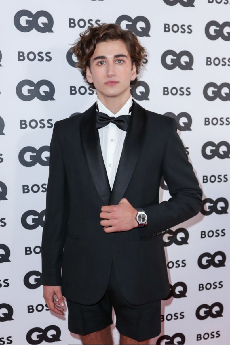 heartstopper_gl's tweet photo. Sebastian Croft - Bash at British GQ MOTY ✨ (Nov 16)

👤 @SebastianCroft
© GettyImages 

#sebastiancroft #bashcroft #benhope #heartstopper #heartstoppercast https://t.co/O6HN0FSqBi