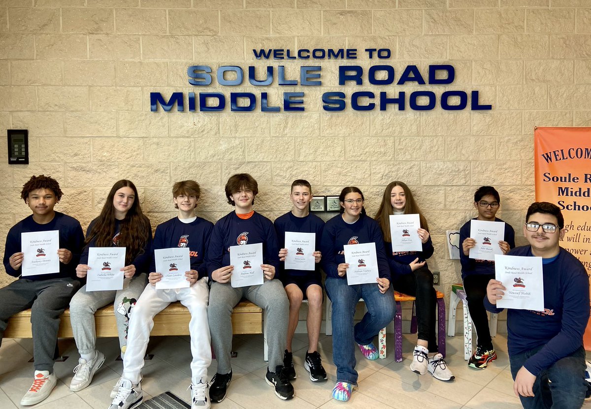 SRM 8th Grade Kindness Award winners. Keep doing the right thing, we’re proud of you! @S_Rebecchi @SRMWarriors