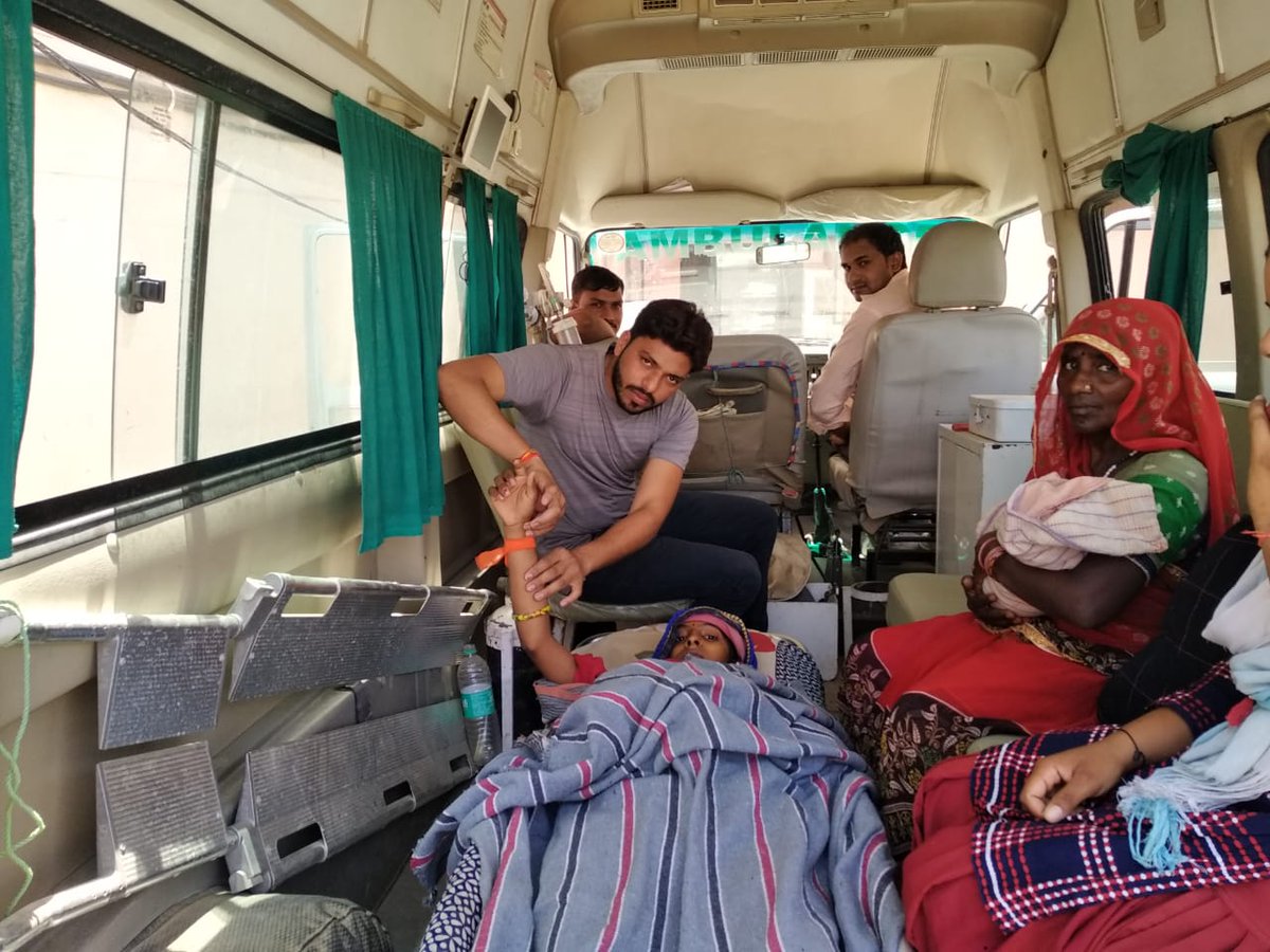 स्वास्थ्य विभाग, उ0प्र0 शासन जल्द ही 102 एम्बुलेंस परियोजना में संचालित लाइफ ओवर एम्बुलेंसो के स्थान पर नवीन 674 एम्बुलेंस प्रतिस्थापन करने जा रहा हैै। 

<a href="/UPGovt/">Government of UP</a> <a href="/brajeshpathakup/">Brajesh Pathak</a> <a href="/InfoDeptUP/">Information and Public Relations Department, UP</a>