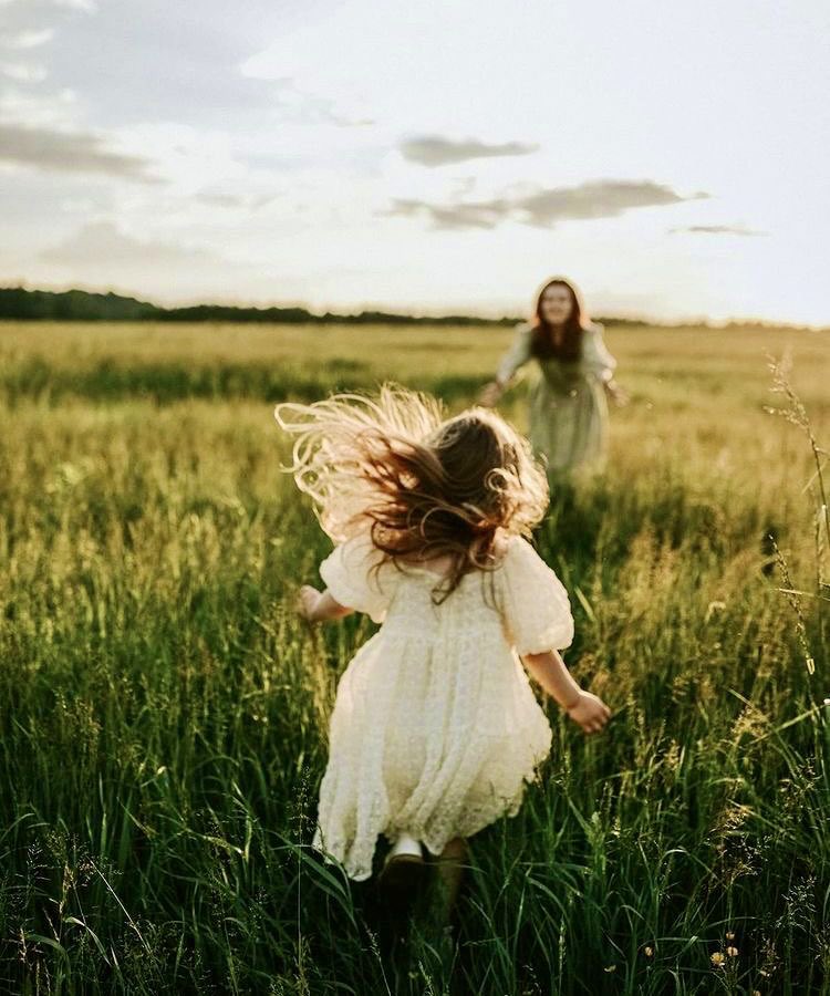 ° .・…
You go back. You search for what made you happy when you were smaller. We are all grown up children, really… So one should go back and search for what was loved and found to be real.
                              : Audrey Hepburn
#BeHappy 🌾