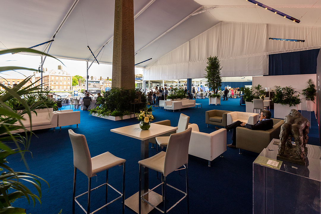 EventHireUK's tweet photo. Our lounge furniture is stylish, professional and comfortable, providing your guests with great spaces for socialising and networking. Hire today with the nationwide experts!
@GCT_events
#Longines #GCT #LGCT #GCL #LGCL #BenMaher #showjumping #RoyalHospitalChelsea #London https://t.co/s2gRnSqNdI
