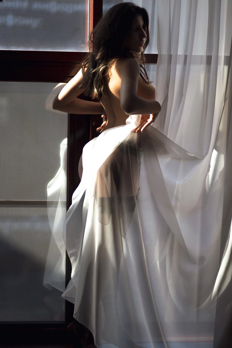 Ukg_model's tweet photo. sexy femininity https://t.co/mTI6rhAbK9