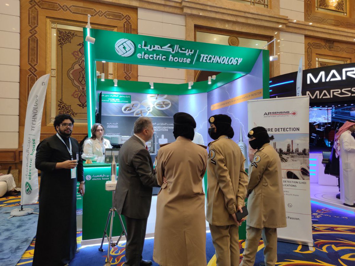 eh_tech's tweet photo. أثناء مشاركتنا في اليوم الثاني من #الملتقى_البحري_السعودي_الدولي لعام 2022.
#بيت_الكهرباء_التقنية المُقدم المعتمد لحلول أنظمة الإنذار المبكر والحماية من الصواعق وإدارة الطائرات بدون طيار!
جناح رقم C8 بفندق هيلتون بمدينة #جدة. https://t.co/rP0nYOjdyT