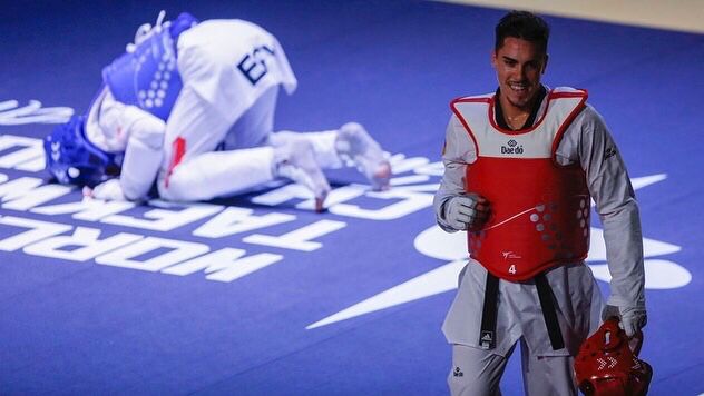 UPVdeportes's tweet photo. Andoni Cintado, alumno de la @UPV  consigue la plata en -80kg en el Mundial de taekwondo que empezó este lunes en Guadalajara, México. 
¡Enhorabuena! https://t.co/Qh7APRbn4Q