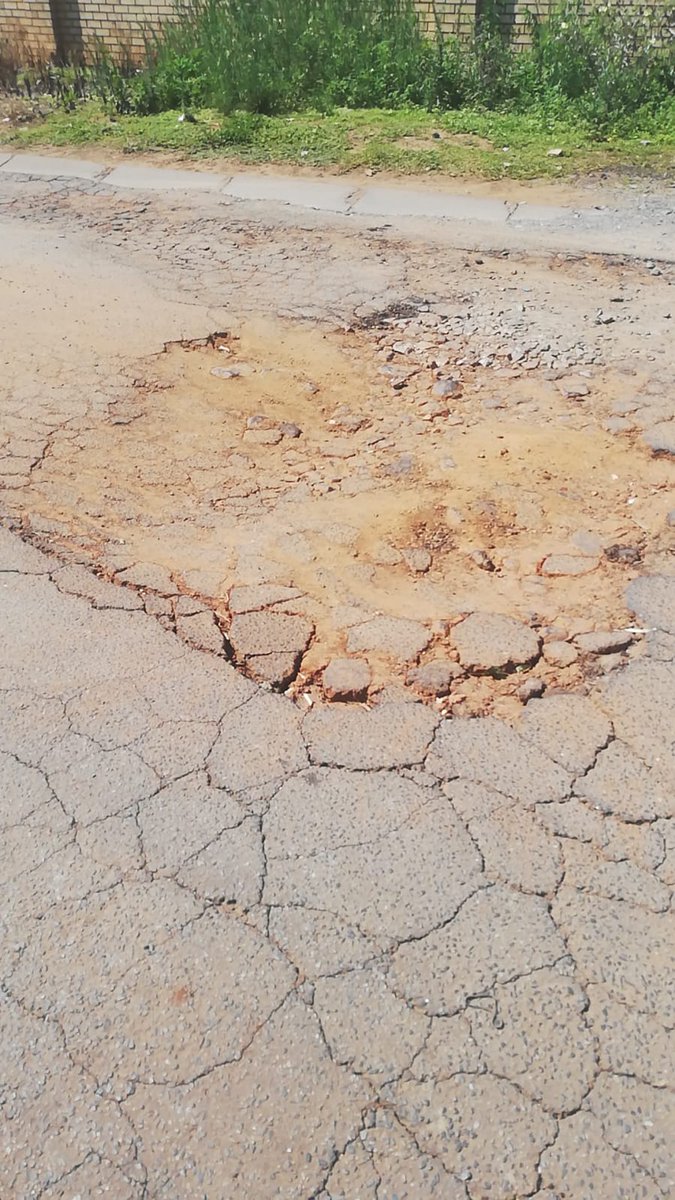 @Abramjee @Our_DA @City_Ekurhuleni Service delivery proudly delivered by @Our_DA . The pathetic state of roads in Slate & Klip streets in Beyers Park Boksburg for the past three years