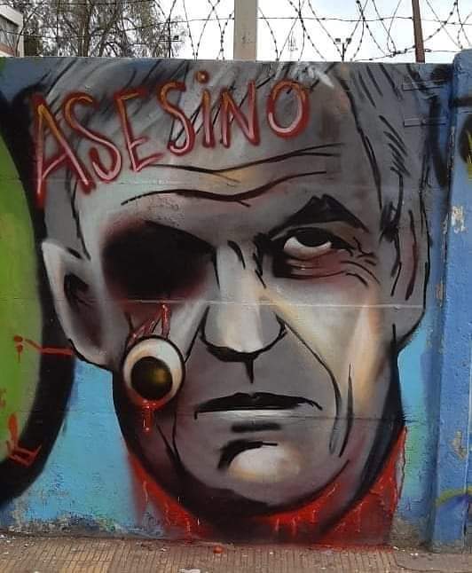 <a href="/sebastianpinera/">Sebastian Piñera</a> <a href="/Germanwatch/">Germanwatch</a> Jamás olvidaremos ni dejaremos que se olvide que, para alimentar tu codicia insaciable estuviste dispuesto a matar, golpear, abusar, robar, engañar a todo un país, que te cagaste en los ddhh y que lo hiciste porque te crees impune ... mal parío tendràs que pagar algún día!