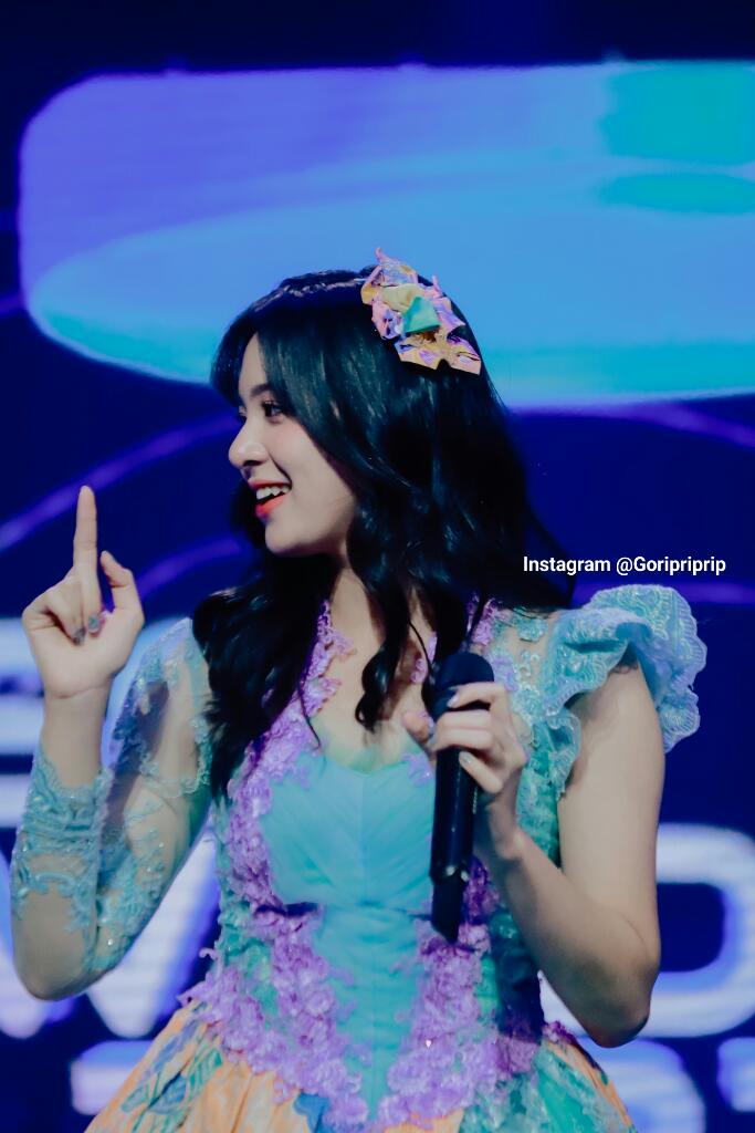 Banggor16's tweet photo. Sctv Awards 2022
Inframe @A_ZeeJKT48 https://t.co/VbMrNSM3f4