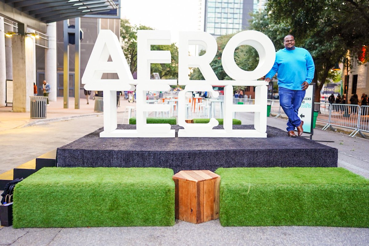 ImDiezelJones's tweet photo. Mannnnnn what an Amazing experience #afrotech2022 https://t.co/fLT5wcDpRE
