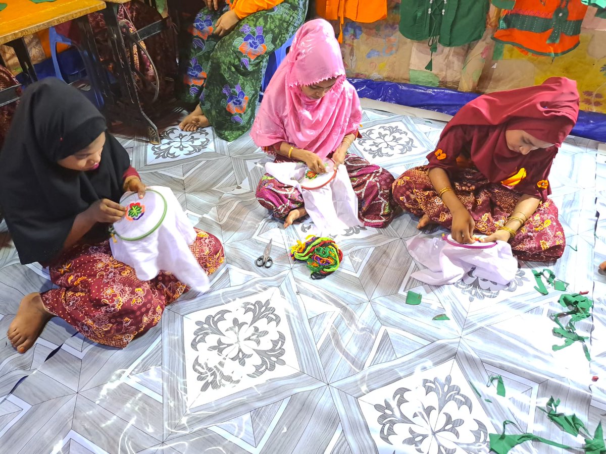 #Rohingya #girls in vocational training.