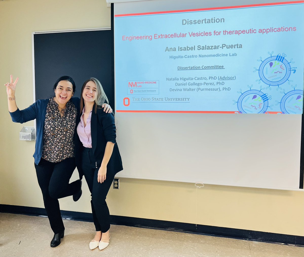 nhc_nanomedlab's tweet image. Congrats to my very talented student @AnaSalazarPuer1 for a remarkable job at her dissertation defense today! I am very proud to see the exceptional scientist you have become! 👏🎉🥳