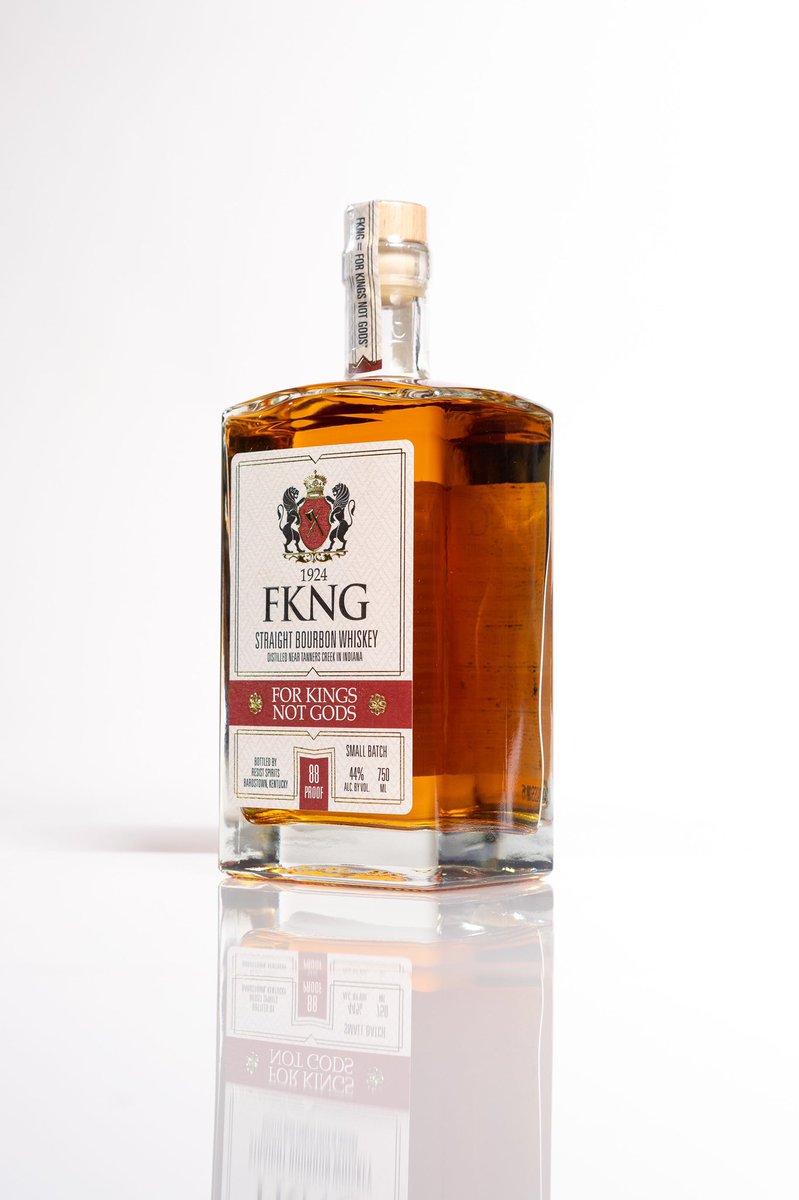 Feels like a FKNG Bourbon night. Grab your glass. 🥃

#bourbon #whiskey