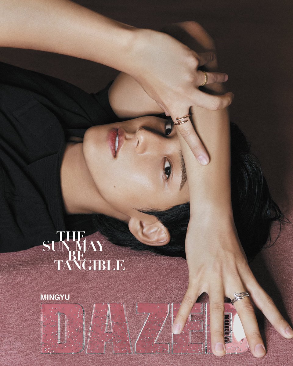 DazedKorea's tweet photo. The Cover for 2022 December Issue of <DAZED> KOREA

민규 #Mingyu
In #Cartier
With #Dazedkorea

#데이즈드 #민규 #Cartier #까르띠에 #BallonBleudeCartier #발롱블루드까르띠에

<데이즈드>는 전 세계 어디에서나 홈페이지(https://t.co/DawCDUny1m)��� 통해서 구입이 가능합니다. https://t.co/QhM4tmPXvt