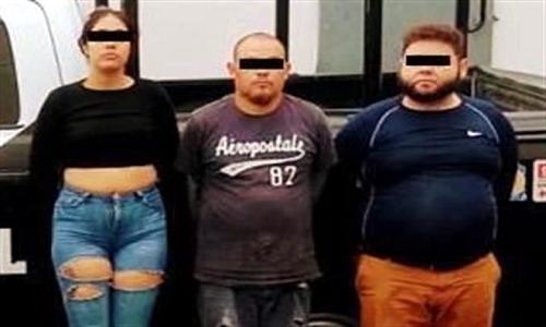 DominioRadio's tweet photo. #Seguridad Capturan a presunto #líder de una célula del #CarteldeSinaloa, relacionado con #JuanRamon “N” y #Fernando “N”, alias “El Gary” y “El Cáncer” ➡️ https://t.co/qQbDv3bnXl https://t.co/hiQhLnTO9T
