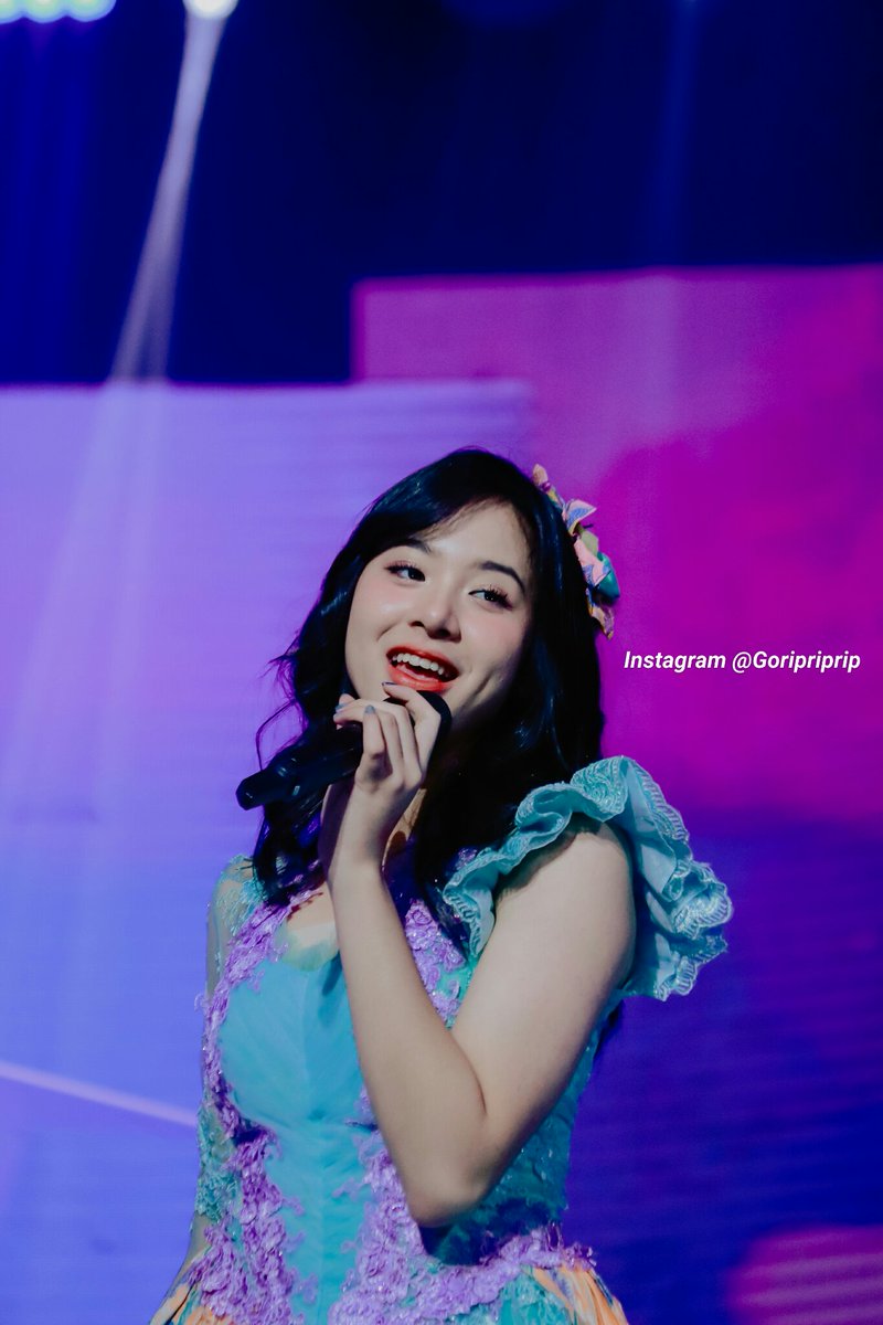 Banggor16's tweet photo. Sctv Awards 2022
Inframe @A_ZeeJKT48 https://t.co/cqmrlFDr0w
