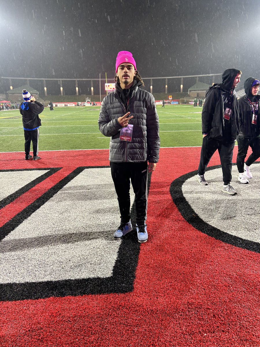I want to thank @BSUCoachNeu <a href="/CoachJohnson64/">Colin Johnson</a> &amp; the entire <a href="/BallStateFB/">Ball State Football</a> staff for all the hospitality &amp; fun experience during last night’s gameday visit!! It was a great time &amp; I can't wait to come back to campus! #GoCardinals