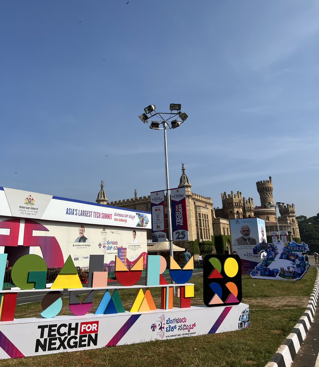 JayminSOfficial's tweet image. Attending Asia&apos;s largest tech summit today. #BTS2022 in one line is a summit for over zillion opportunities for everyone in the tech industry. This is the place where #Tech4NexGen will be discussed thought and unveiled. @blrtechsummit