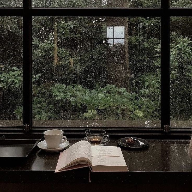 the sound of the rain. the smell of books & coffee.