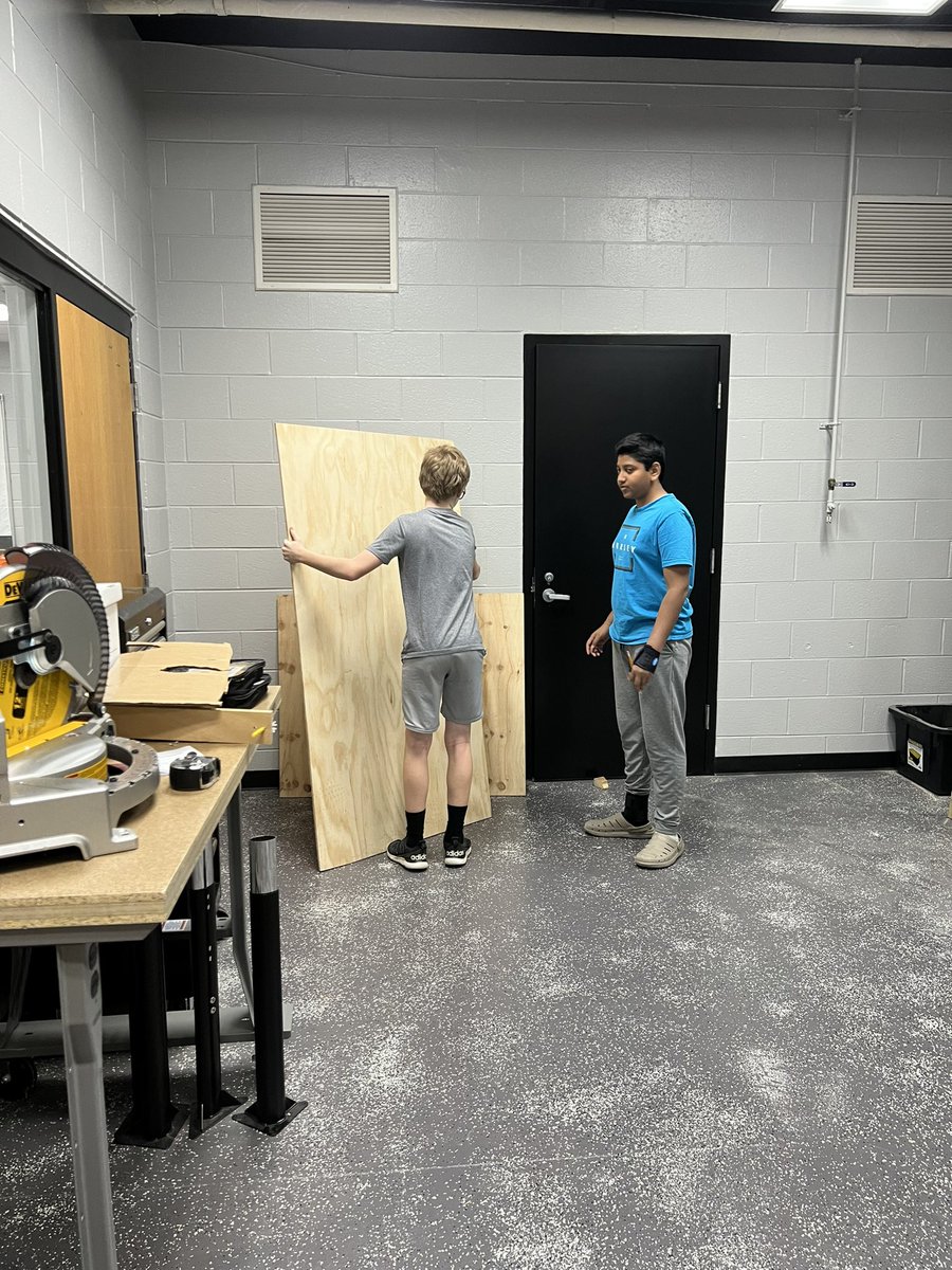 TheMakeryBSD's tweet image. 7th graders have been hard at work in The Makery! They were asked to design and build a pet sanitary station for Heal Pet Care. It’s been so fun learning with them!