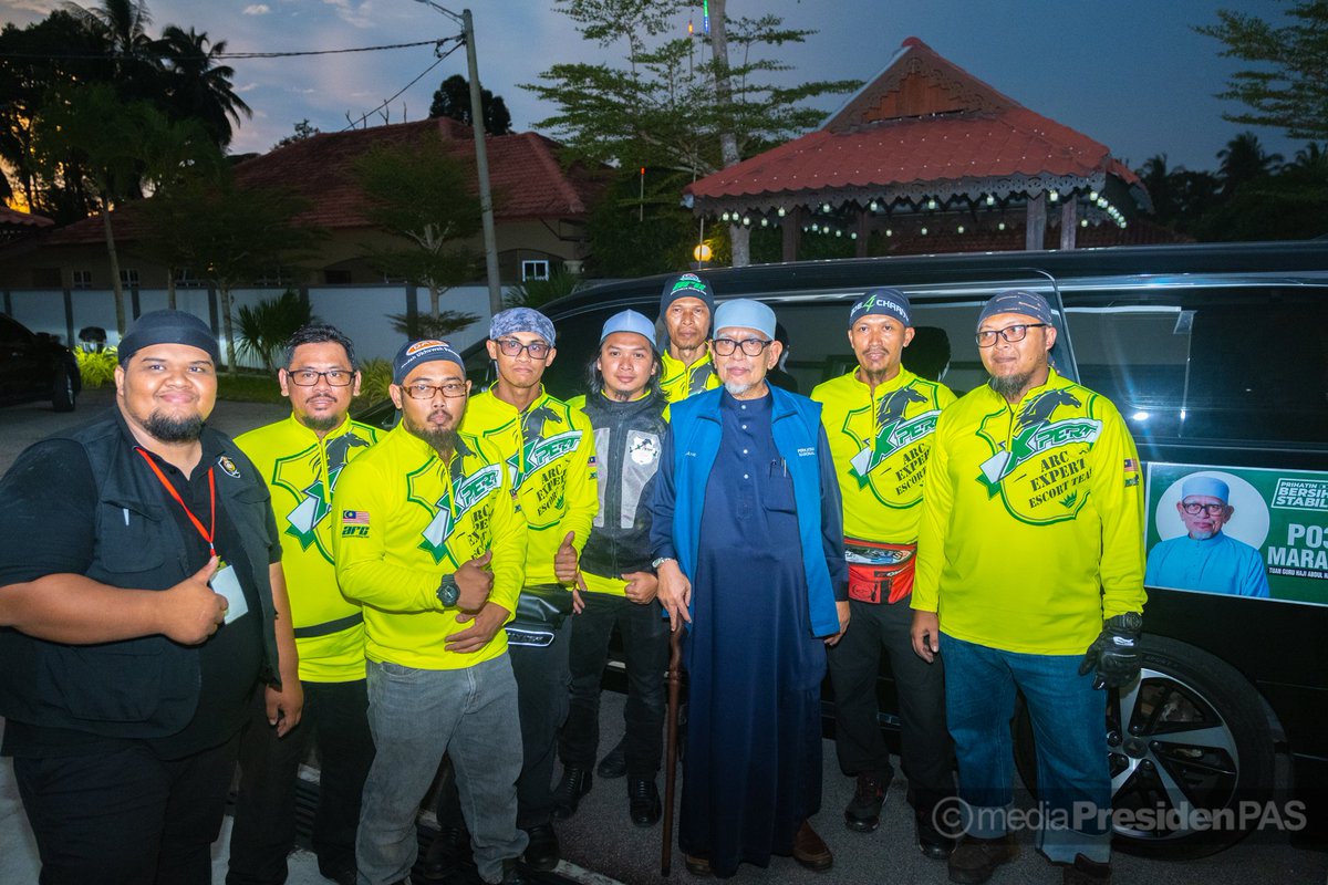 abdulhadiawang's tweet photo. Santai Petang di Muar, Johor 

Saya mengingatkan hadirin bahawa pemimpin hendaklah dilantik daripada kaum yang dominan, beriman, berilmu, berakhlak mulia, tidak fasiq, dan berintegriti. https://t.co/Xstlu9lM9p