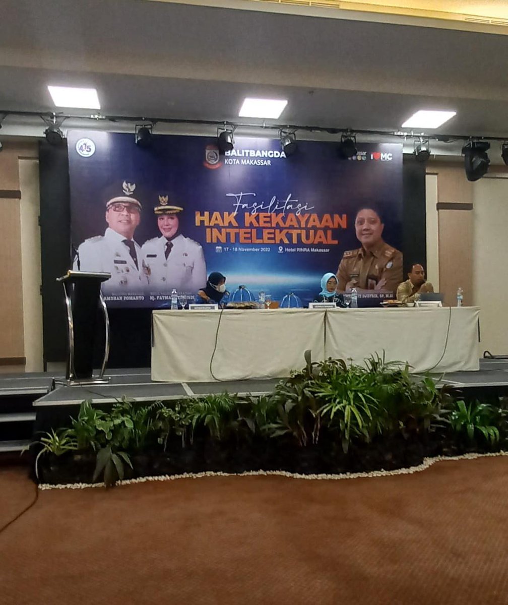 SetwanDPRDMks's tweet photo. Balitbangda #kotamakassar melaksanakan acara Fasilitasi Hak Kekayaan Intelektual (17/11/2022) dengan narasumber dari @brin_indonesia  dan Kanwil Kemenkumham Sulsel @Kemenkumham_RI  

https://t.co/WtvbQbIOKO https://t.co/NR7inUnnNt