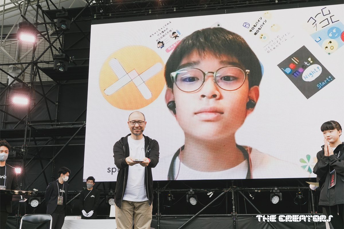 thecreators_fk's tweet photo. ［PHOTO GALLERY］
「FUKUOKA Creators Award 2022表彰式」のスナップ&amp;YouTubeチャンネルにてステージの様子を公開🏆
様々なアイデアがつまった受賞作品をぜひお楽しみください😁

▶️https://t.co/VomXRQDr1D

#クリエイターズ2022 #FUKUOKACreatorsAward2022 #FCA2022 #しくみデザイン #スプリンギン https://t.co/RGdEqc8GfJ