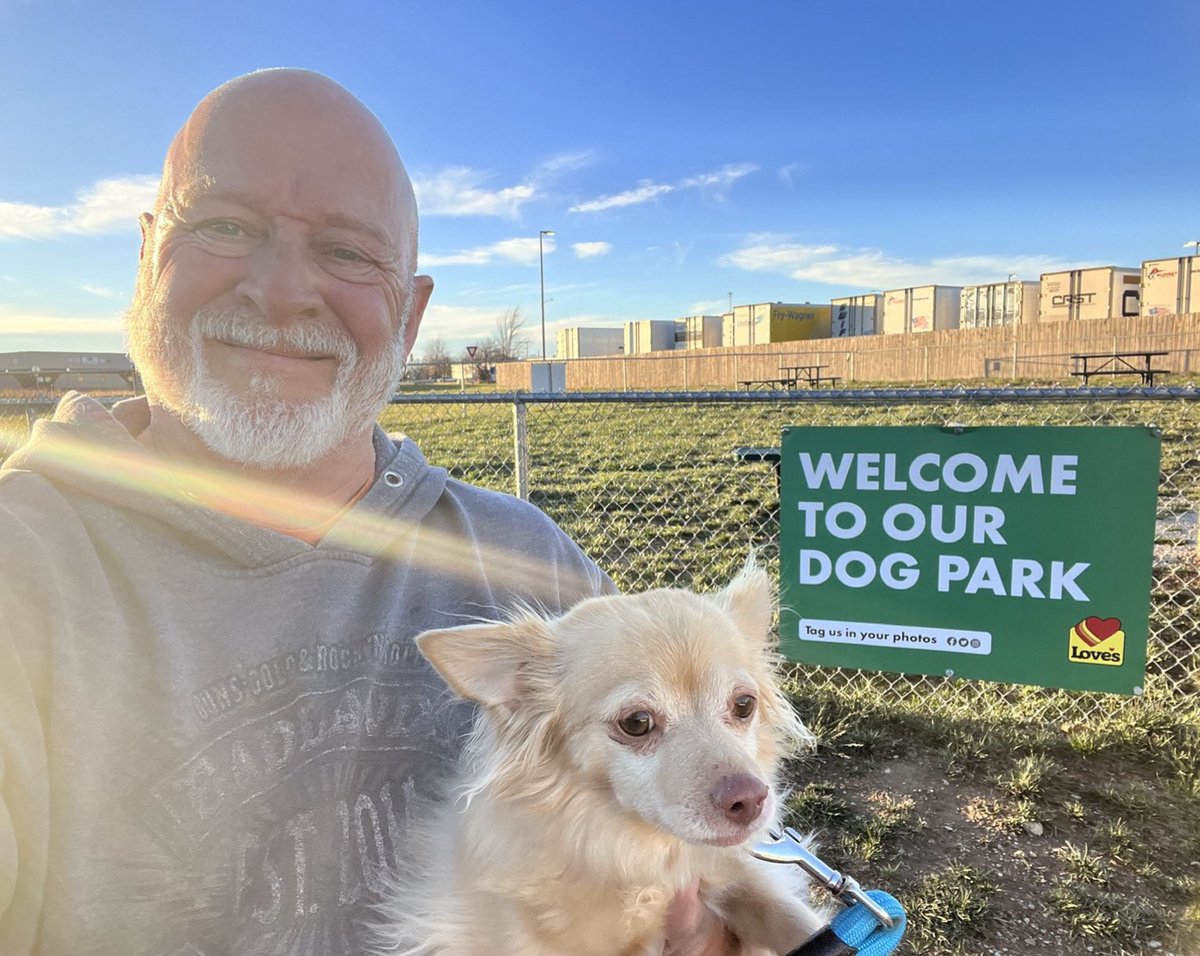 HeidiLynnTrial's tweet photo. Thank you @LovesTravelStop for the super cute doggie parks. They made our 3000 mile cross country trip so much easier. Jack the Aussie, Charlie the Chihuahua and Roger the Hubby send hugs. https://t.co/q5Fane0wFP