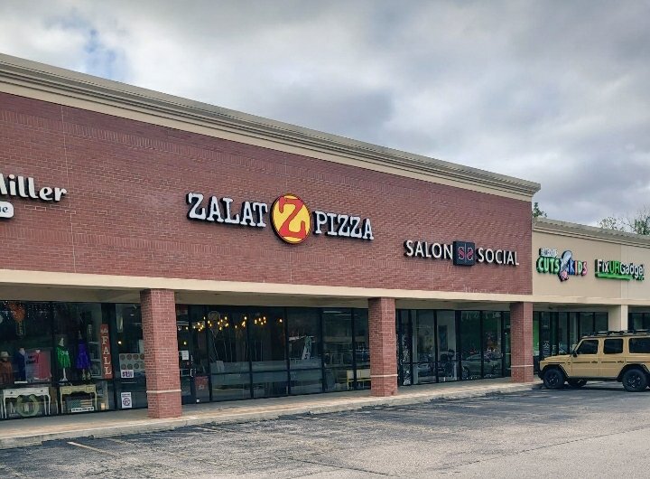 We have opened our 26th Zalat Pizza location in the Shops of Memorial City,  across Gessner Rd. from Memorial City Mall and across Kingsride Ln. from Memorial Hermann Hospital.  Order.ZalatPizza.com