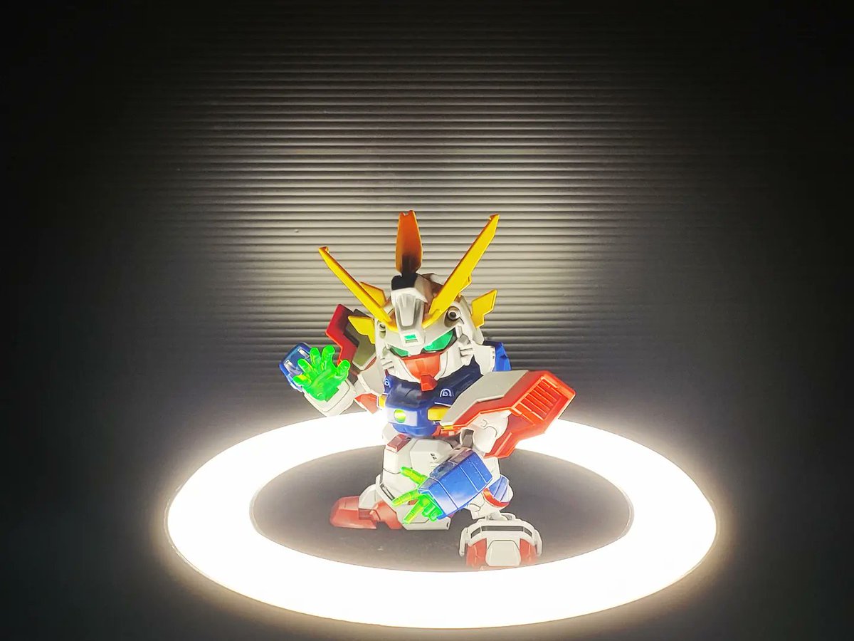 STKmodel535's tweet photo. Shining Gundam &amp; God Gundam
#sd #gunplay #gundam https://t.co/StpXPHBh16