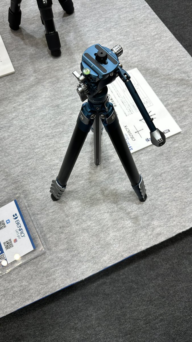 mdspro's tweet photo. このトラベル三脚いいな
出たら買う
#beneo
#interbee2022 https://t.co/J1J9C4YD04